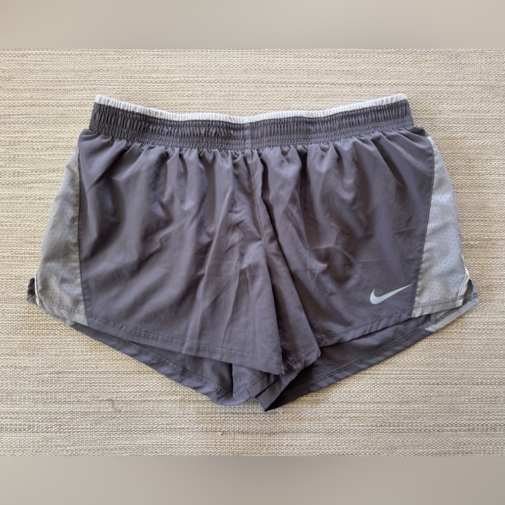 Nike Dry Fit Grey Running Athletic‎ Gym Shorts women’s size L
